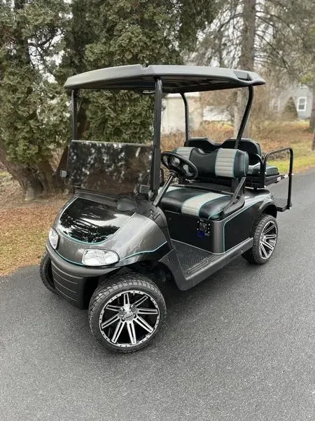 2018 E Z GO TXT Lithium GolfCart