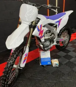 2024 Yamaha YZ250F Motocross 12V (8)