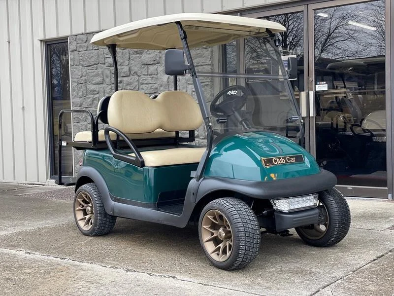 2017 Club Car Precedent i2 Gas