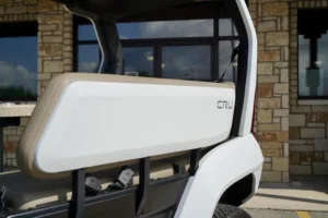 2024 CLUB CAR CRU 6 Passenger Electric LSV4