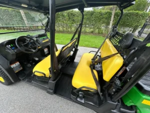 2020 John Deere Gator XUV560E Utility Cart13