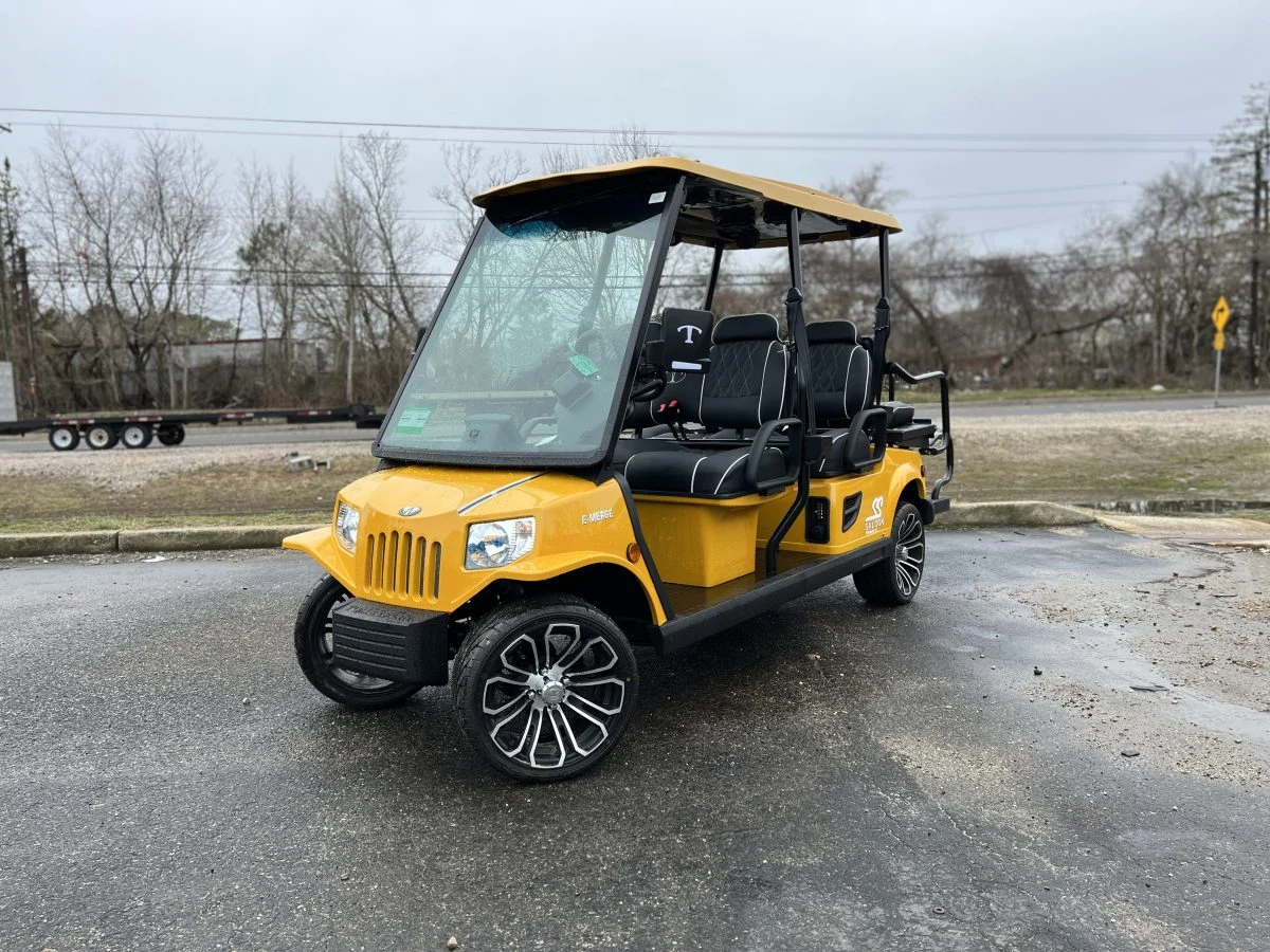 2023 Tomberlin Saloon Golf Cart