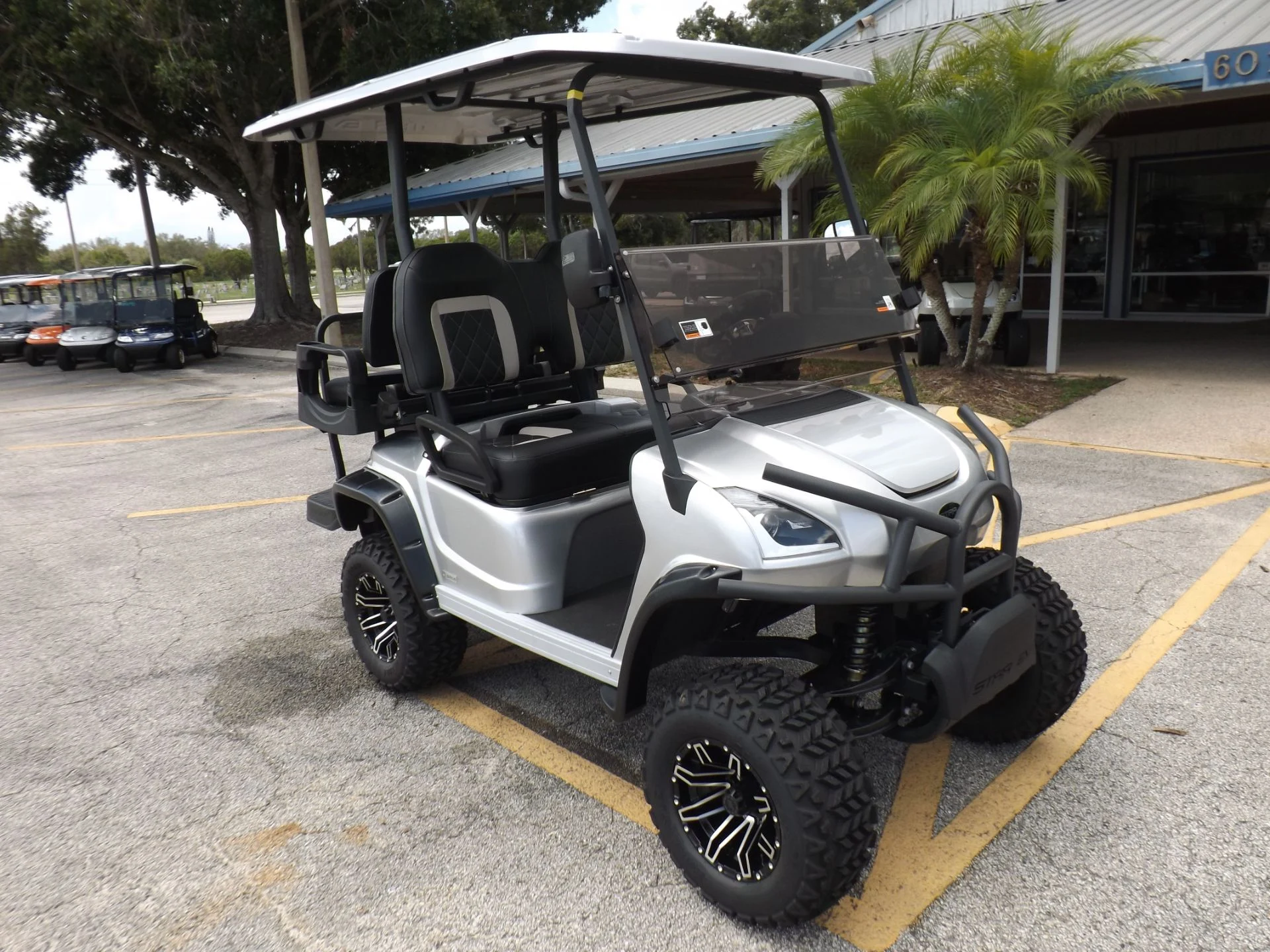 2024 Star EV SIRIUS 2+2 Lifted Lithium Golf Cart