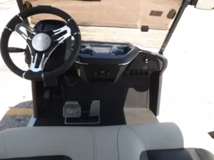 2024 Star EV SIRIUS 4 Forward Lithium Golf Cart4