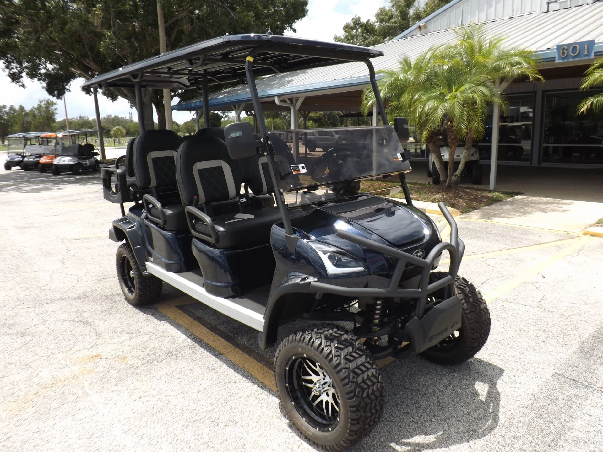 2024 Star EV SIRIUS 4+2 Lifted Lithium Golf Cart